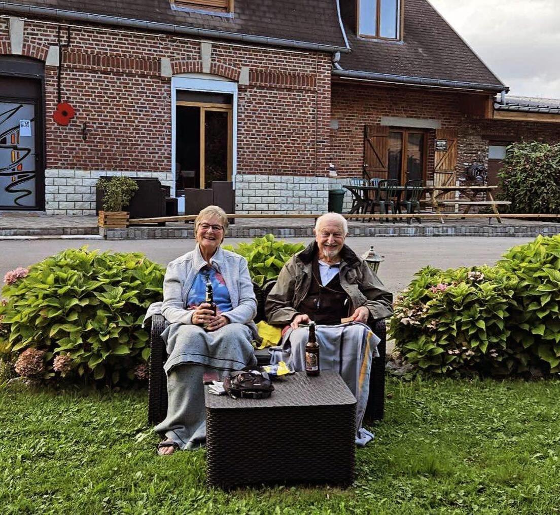 Le Clos Du Clocher Gueudecourt Eksteriør bilde